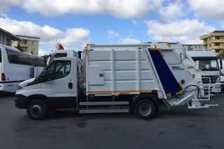 Iveco Daily 5+1 m3 Refuse Compactor